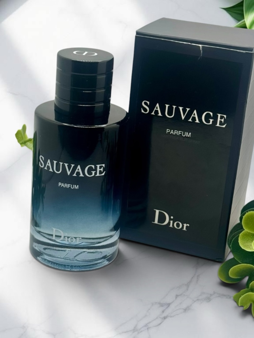 Dior Sauvage Parfum – Men’s Fragrance 100 ml - Picture 3 of 4
